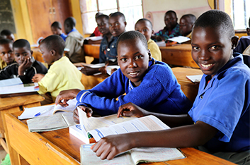 difference-goods-education