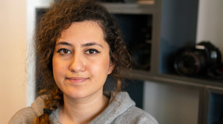 Aryana (20), aspiring Photographer and Syrian Refugee